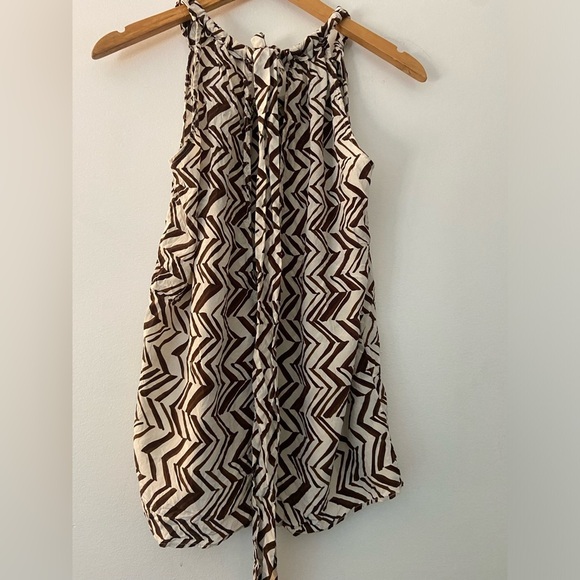 Marni by H&M stunning 100% silk halter style, peak of your back and tie closure. - Picture 6 of 10